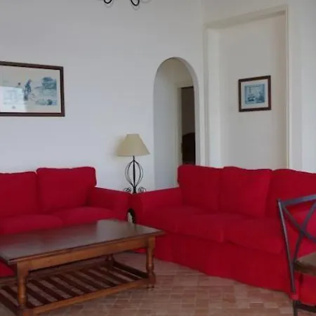 Playa De Roques 아파트