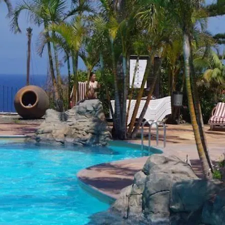 Playa De Roques * 로스 레알레호스