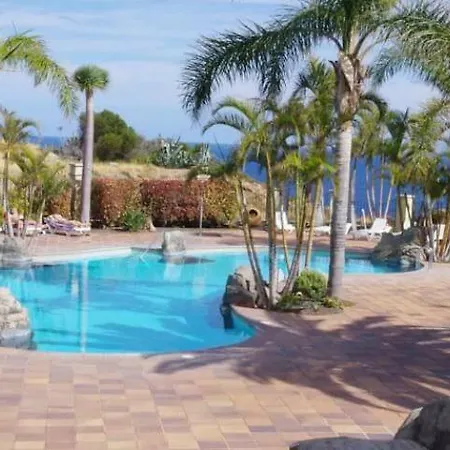 Playa De Roques 아파트 *